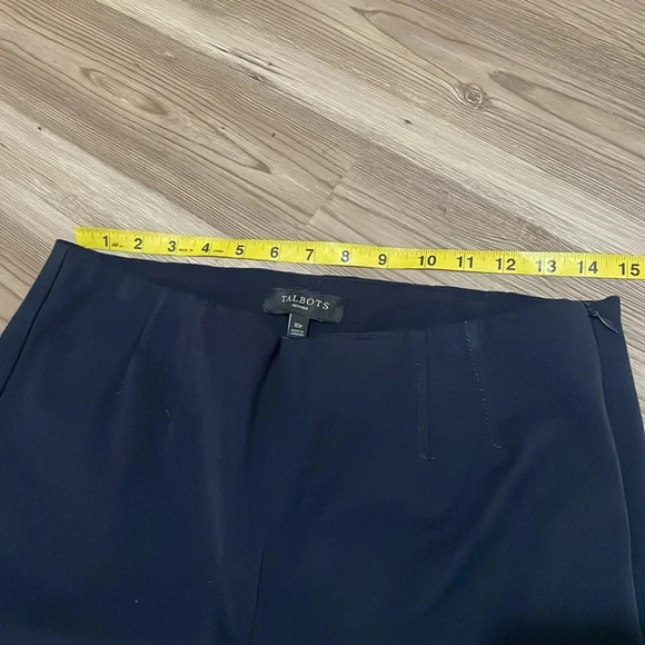 Talbots Refined Bi-stretch straight leg pants Trousers Navy Womens size 10P - Picture 4 of 12